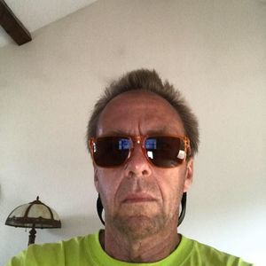 Meet your Posher, Les